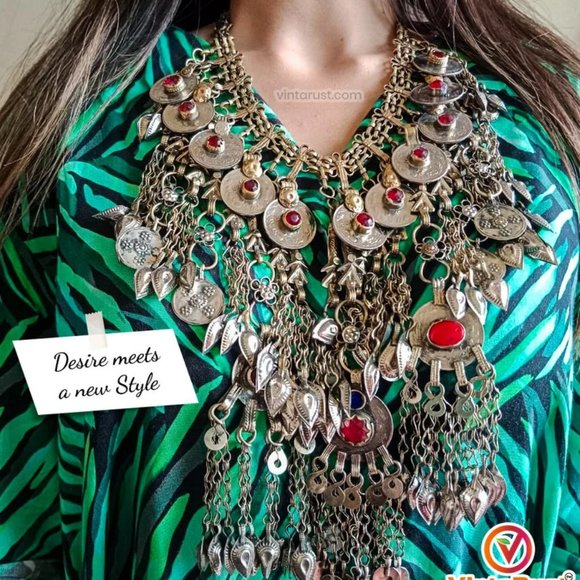 Vintage Afghan Necklace Embellished with Fish Motifs, Oversized Chokers - Picture 2 of 10